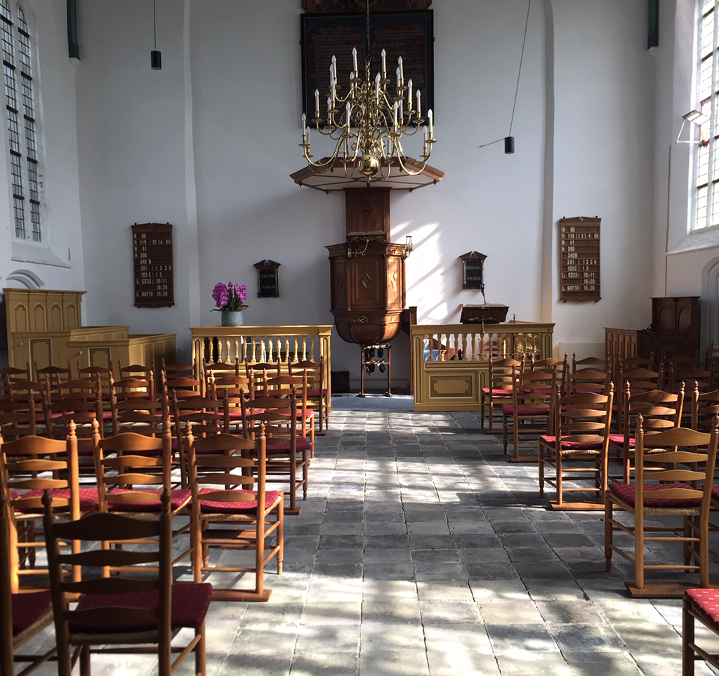 nieuw interieur kerk 't woudt