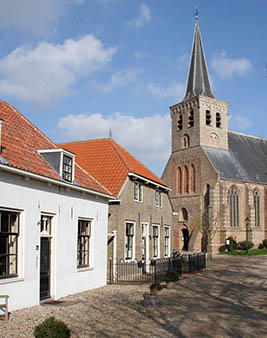 't Woudt, straatje naar de kerk